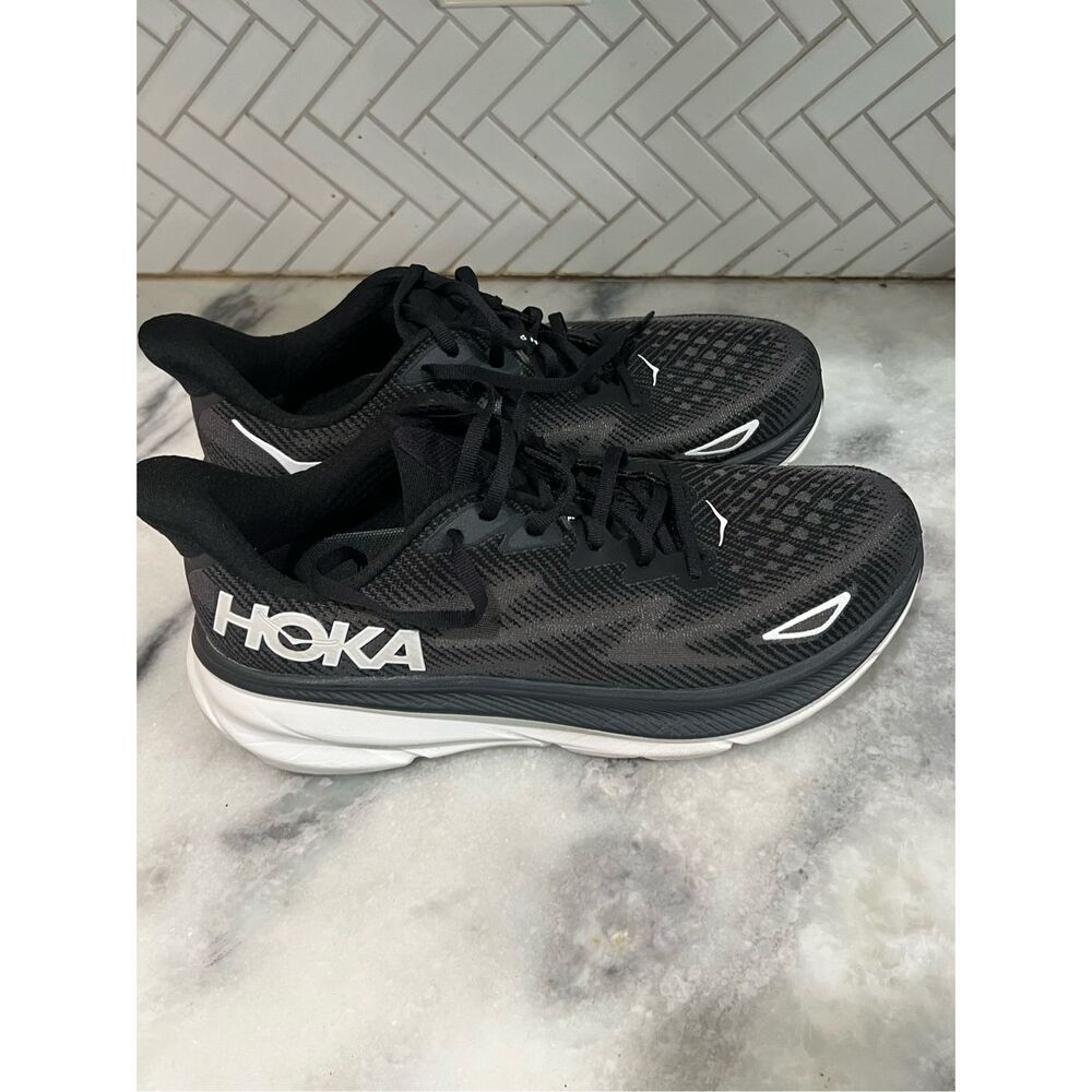 HOKA ONE ONE Clifton 9 Men’s Size 10 Black White Running Shoes EU 44